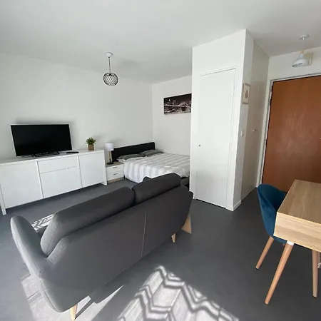 Apartment F1 Hyper Centre Avec Garage, Terrasse 8 M2, Lumineux, Wifi Clermont-Ferrand
