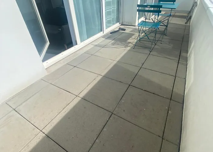 F1 Hyper Centre Avec Garage, Terrasse 8 M2, Lumineux, Wifi Lägenhet